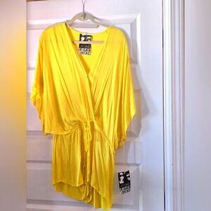 Yellow jumper
